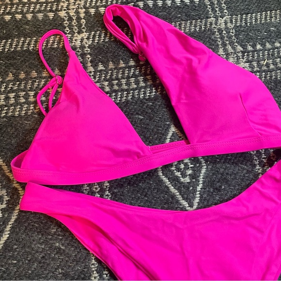SHEIN hot pink bikini | Size Medium - Picture 2 of 3
